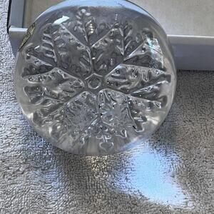 Vintage Cristal France Genuine Lead Crystal Snowflake Paperweight 3.5 Inches
